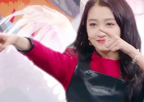 关晓彤娱乐圈吃瓜王